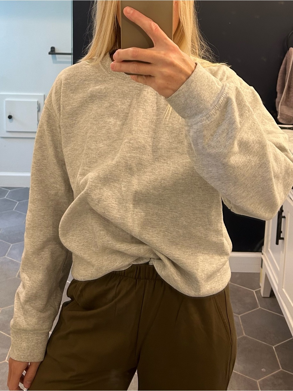 Hanes Light Gray Crewneck Sweatshirt